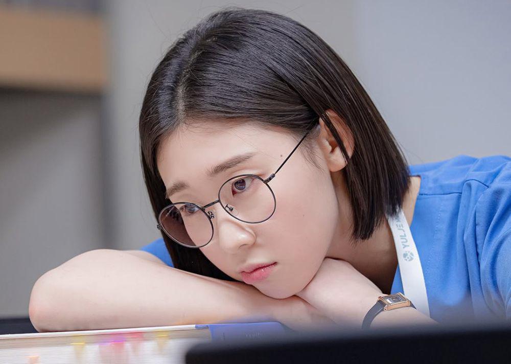 still cut drama Korea Resident Playbook (instagram.com/tvn_drama)