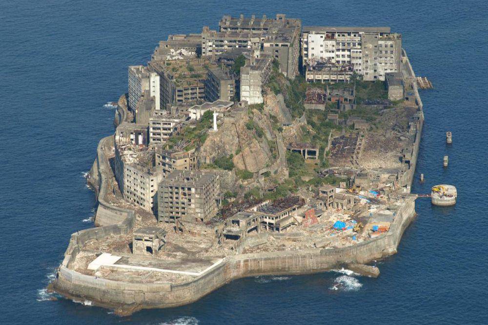 Pulau Hashima tampak atas (commons.wikimedia.org/kntrty)