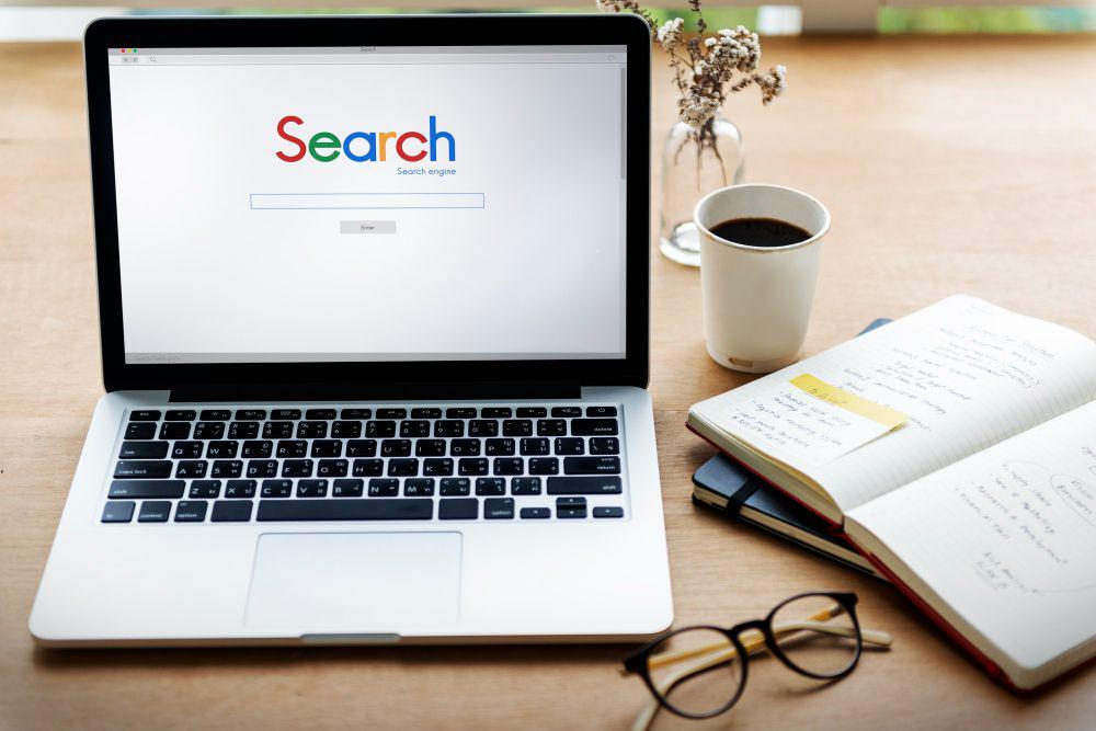 ilustrasi search engine (freepik.com/rawpixel.com)