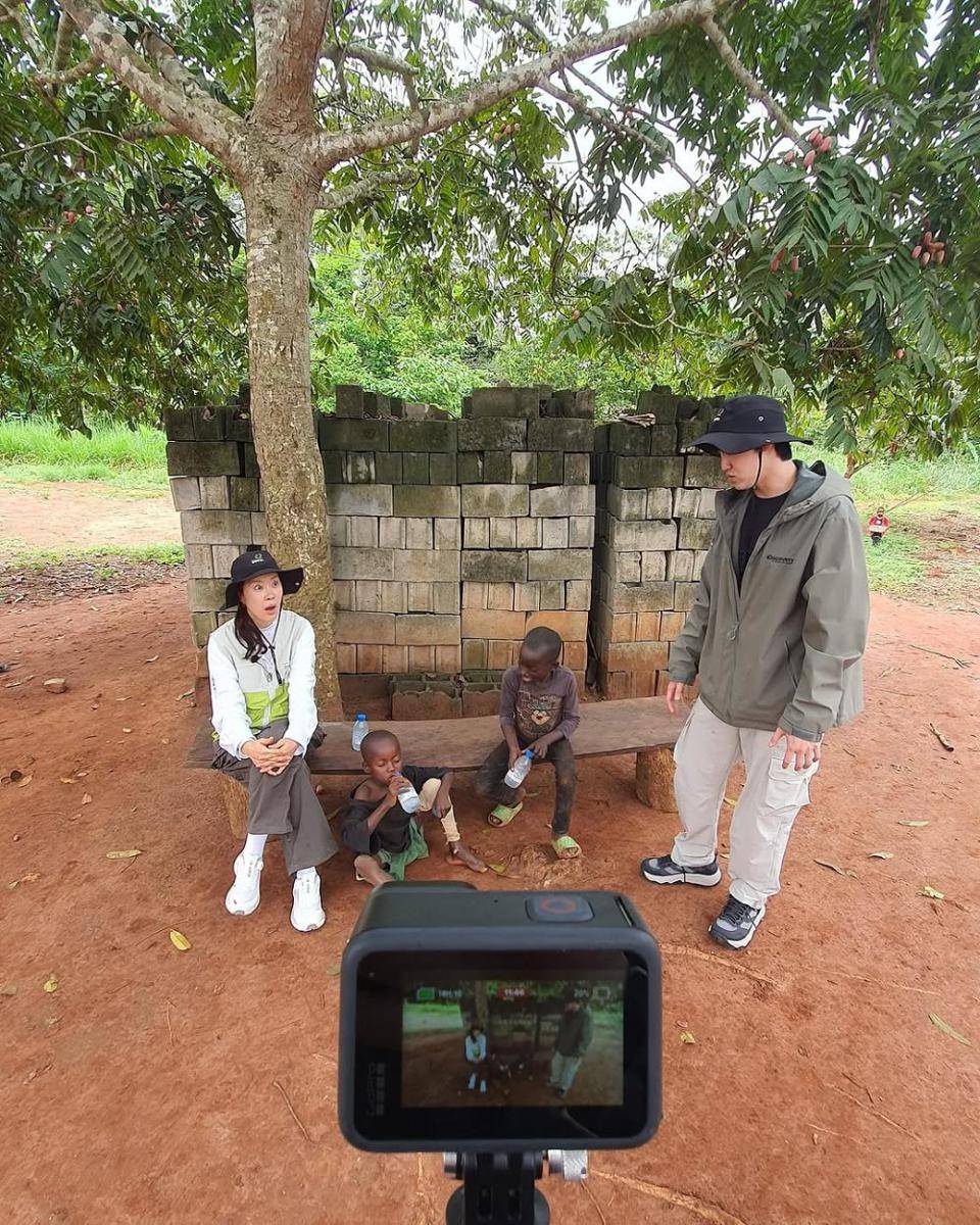 potret Song Yuvin eks Produce X 101 jadi relawan di Afrika (instagram.com/syv0428)