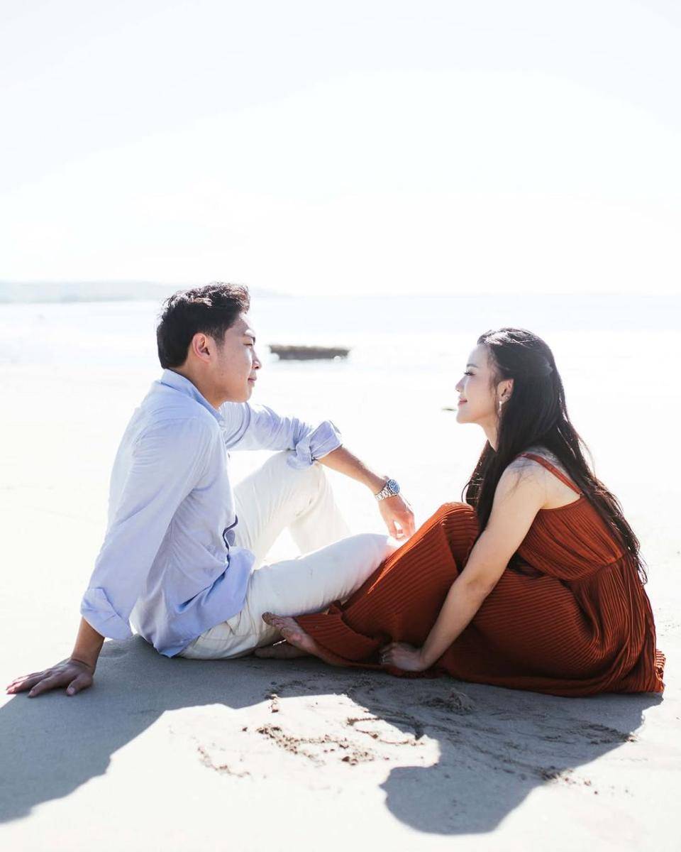 outfit prewedding ala Jessica Jane dan Erwin Phang (instagram.com/jessicajane99)