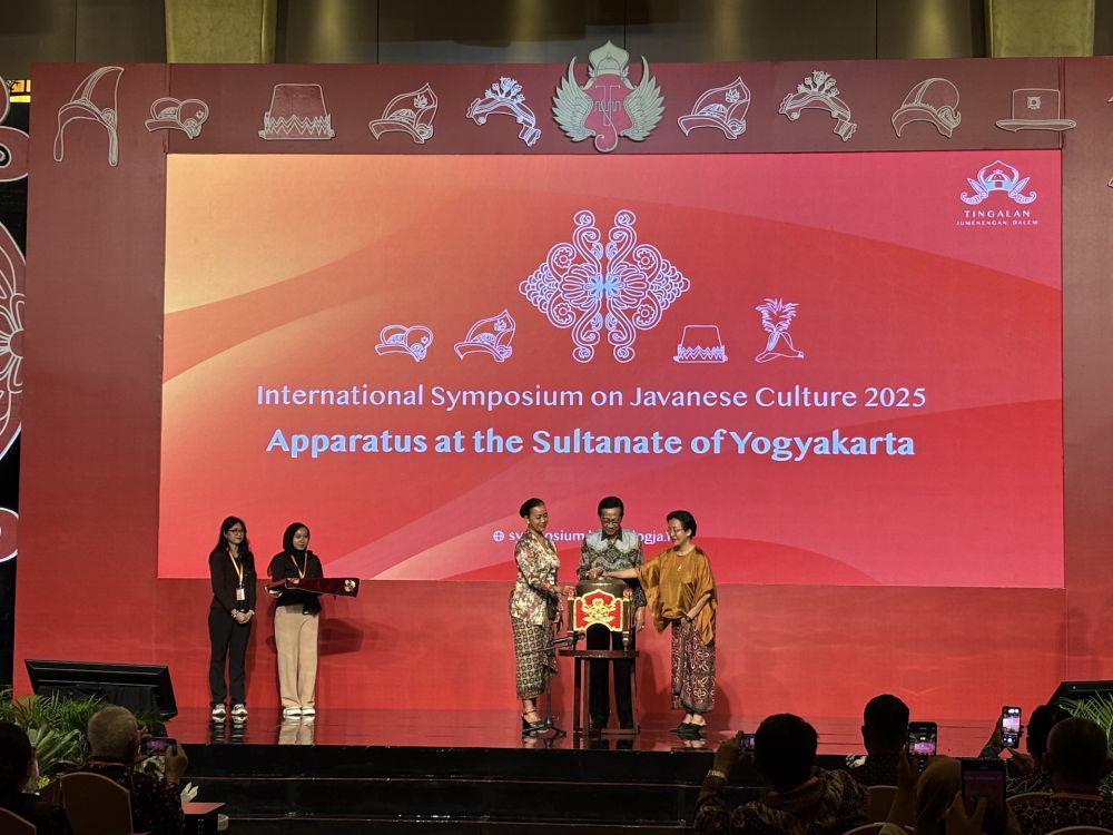 Simposium Internasional Kaji Aparatur di Kasultanan Ngayogyakarta