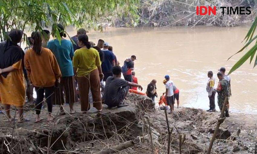 Bocah SMP di Desa Purwosari, Kecamatan Kwadungan, Kabupaten Ngawi hilang terseret arus. IDN Times/ Riyanto.