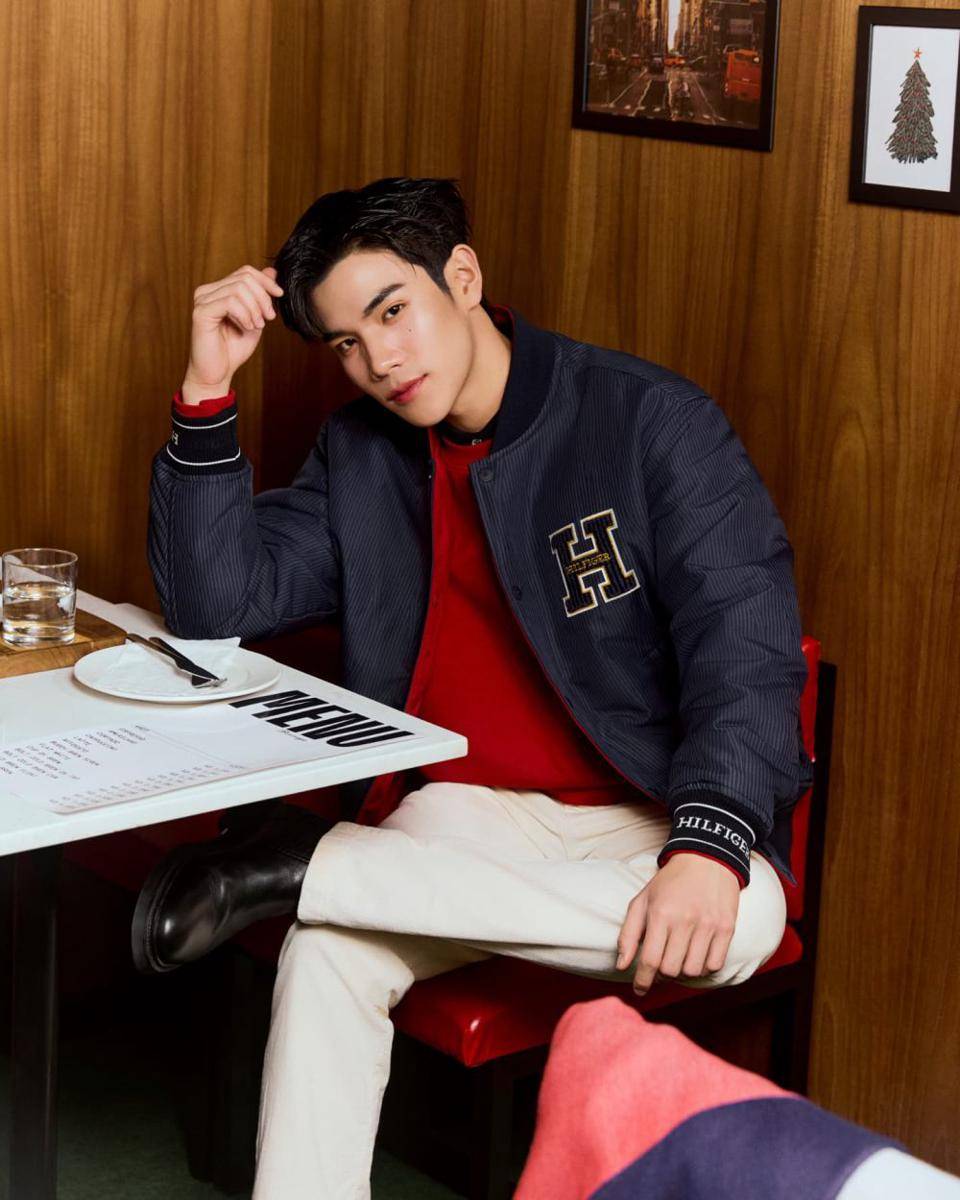 styling white pants ala Fourth Nattawat (Instagram.com/fourth.ig)