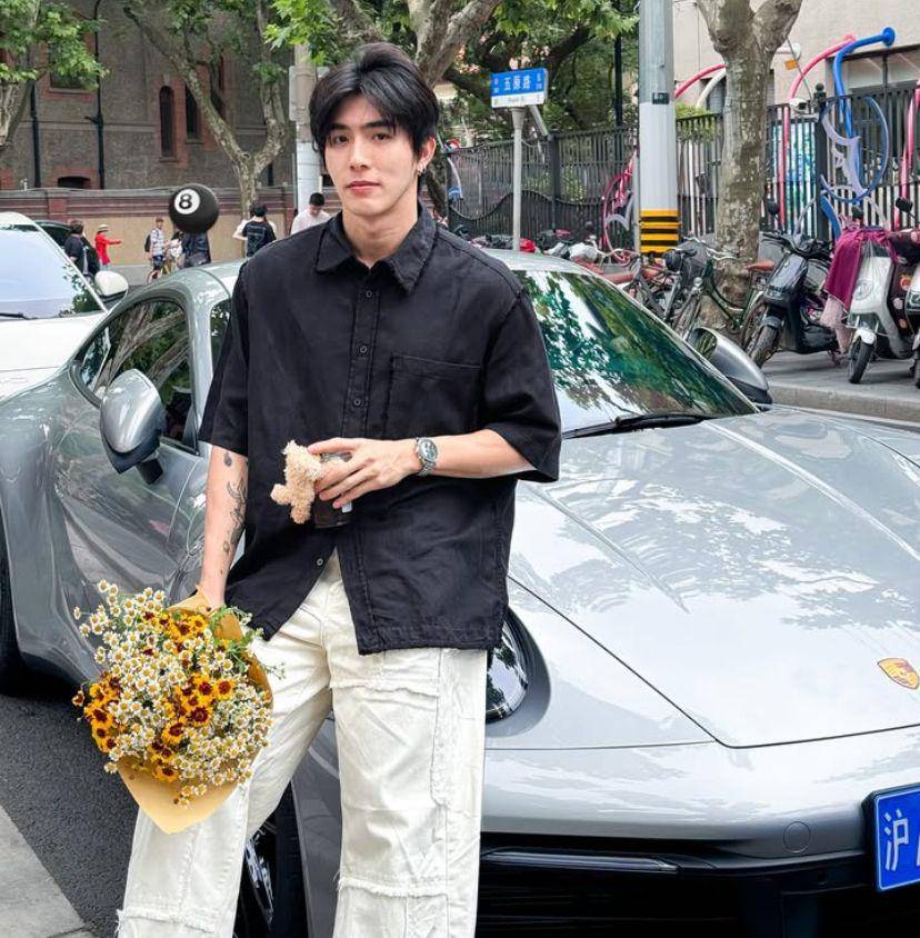 potret Boom Raweewit (instagram.com/bxxm_rvw)