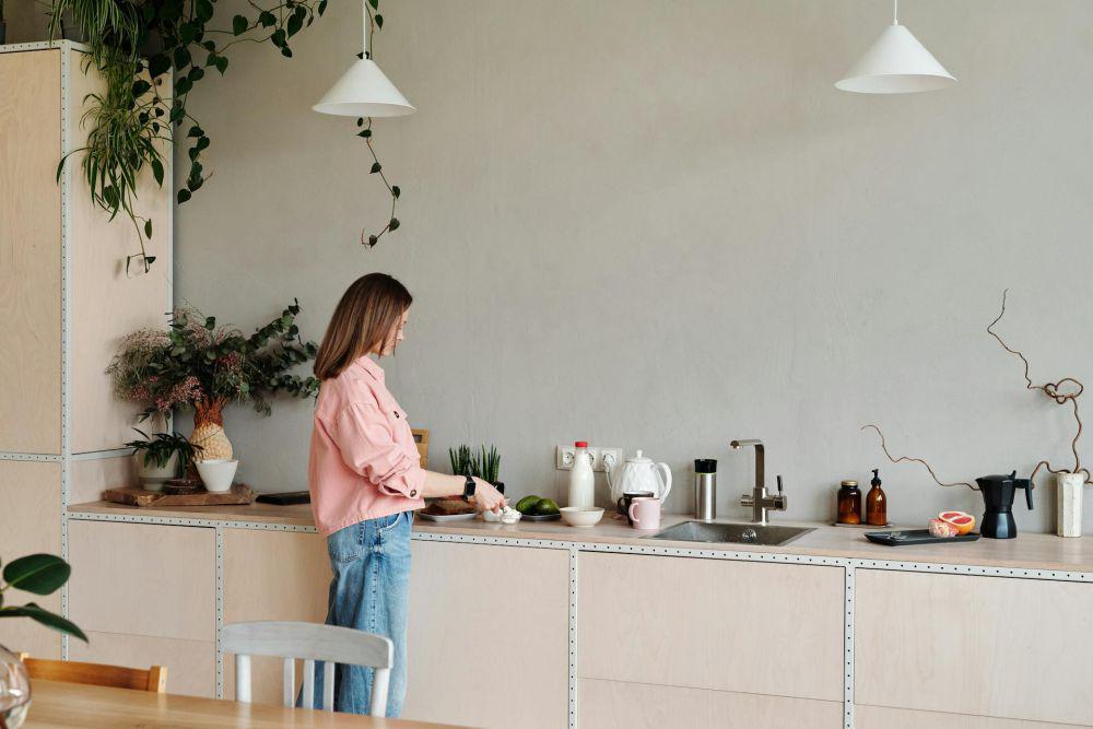 5 Cara Menambahkan Sentuhan Alami di Dapur
