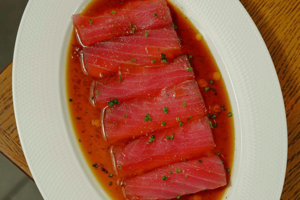 ilustrasi tuna crudo (pexels.com/Nadin Sh)