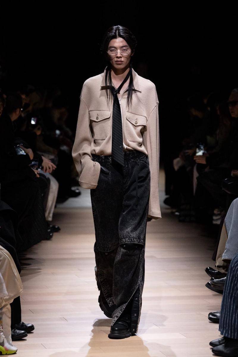 Tamme A/W 2025-26 di Rakuten Fashion Week Tokyo (dok. Tamme)