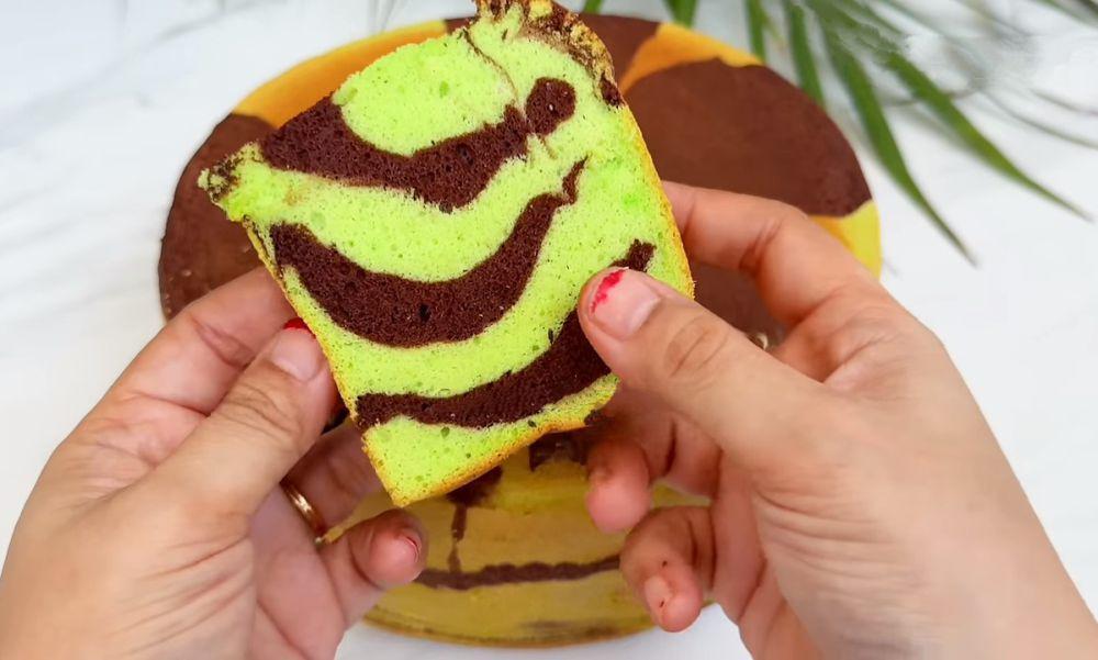 ilustrasi bolu panggang putih telur pandan cokelat (YouTube.com/Chalistaa Kitchen)