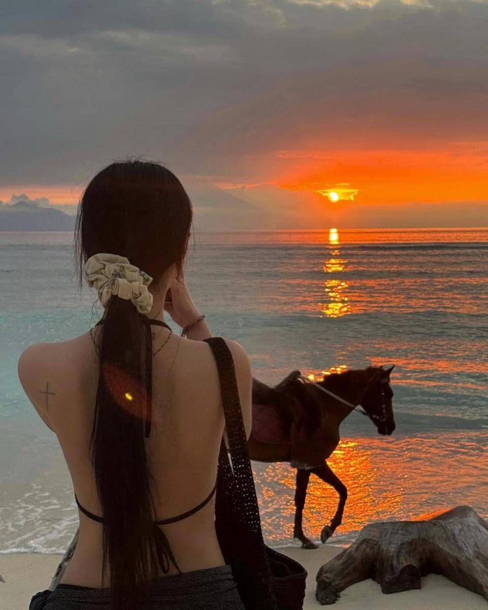 potret Soojin eks (G)I-DLE liburan di Bali (instagram.com/_seosootang)