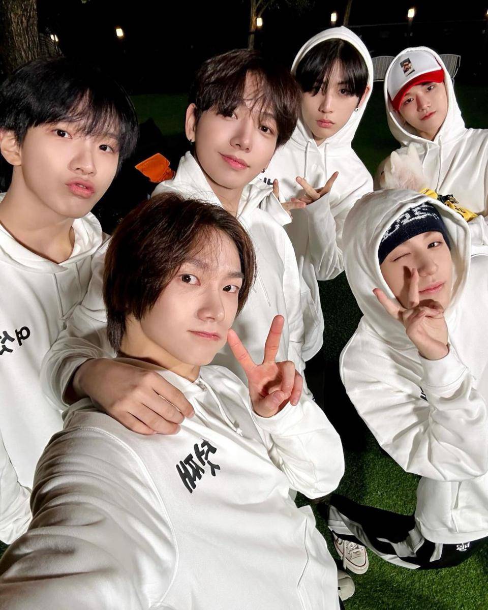 BOYNEXTDOOR (instagram.com/boynextdoor_official)