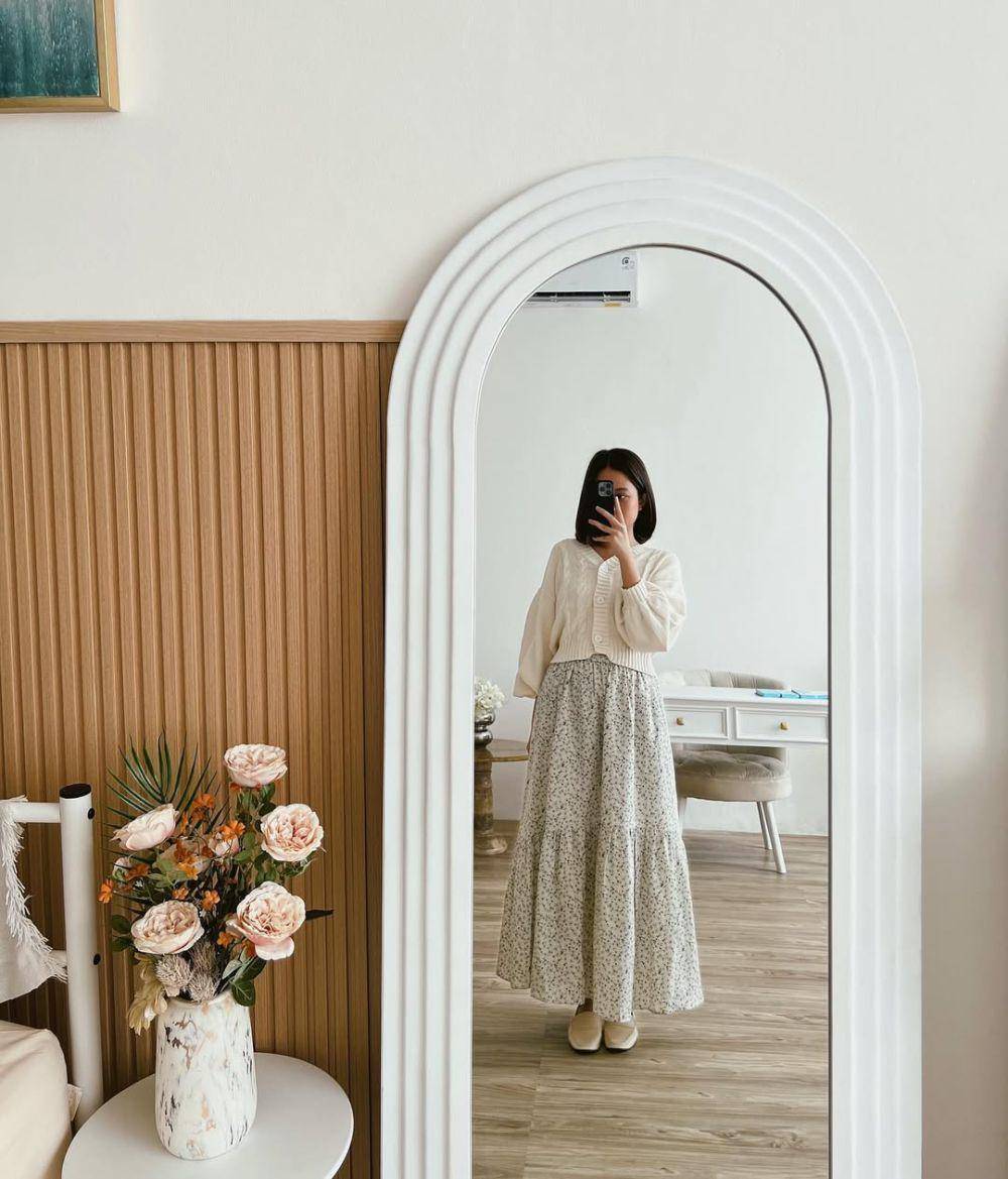 inspirasi OOTD kuliah ala Hanggini (instagram.com/hanggini)