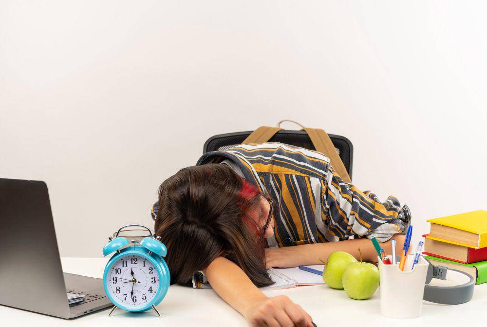 ilustrasi seseorang mengalami boreout (freepik.com/stockking)