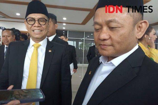 Sekretaris Jenderal Partai Golkar, Sarmuji (kanan). (IDN Times/Amir Faisol)