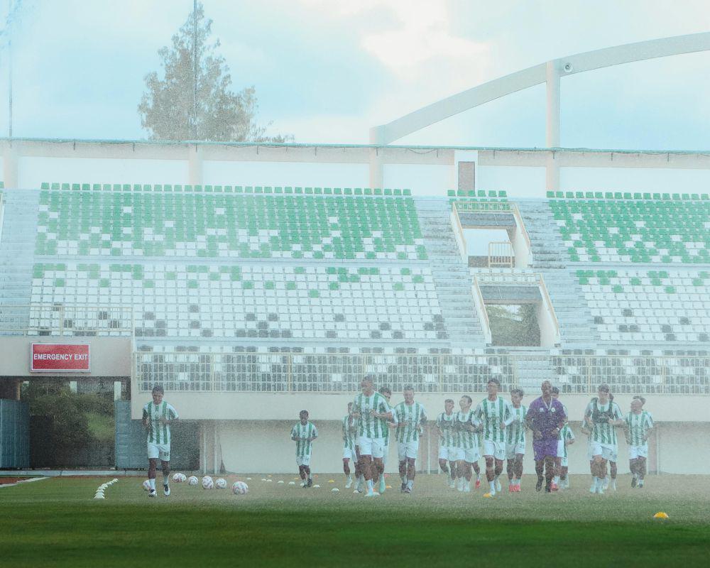 Huistra Minta Suporter Bising saat PSS Vs Dewa United di Maguwoharjo