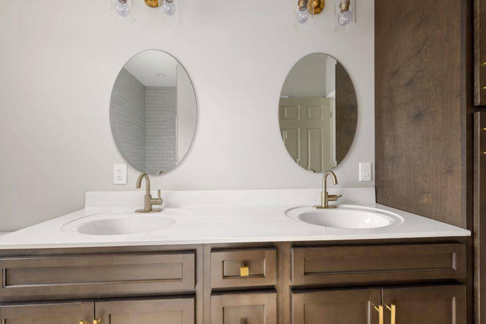 ilustrasi disc faucet di kamar mandi (pexels.com/Curtis Adams)