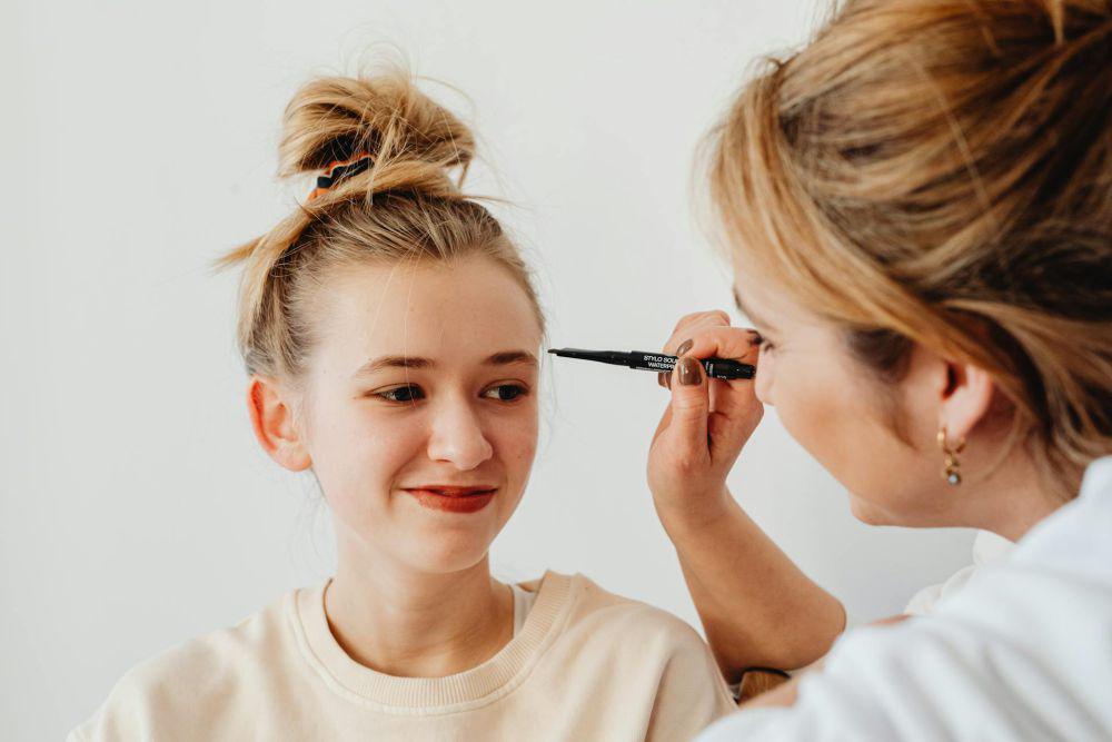 5 Tips Merias Anak di Hari Kartini, Pastikan Produk Aman!