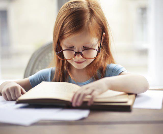 ilustrasi anak membaca (pexels.com/andrea)