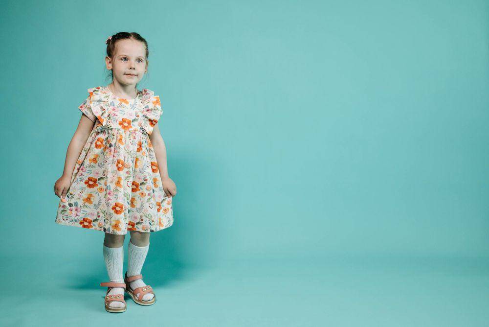 model anak perempuan (pexels.com/Pavel Danilyuk)