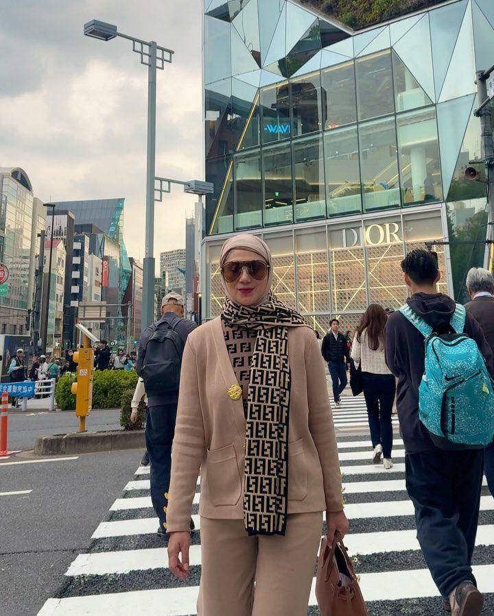 potret Marini Zumarnis (instagram.com/marinizumarnisreal)