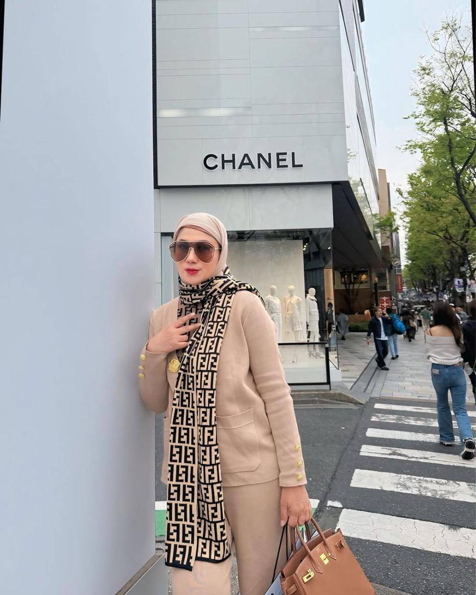 potret Marini Zumarnis (instagram.com/marinizumarnisreal)