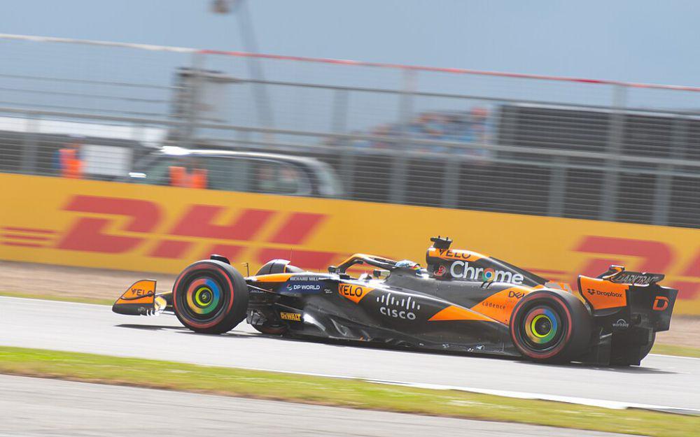 Oscar Piastri Start Terdepan di Formula 1 GP Bahrain 2025
