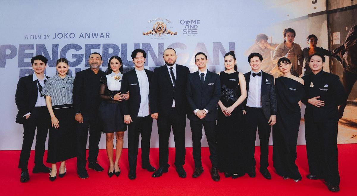 pengepungan di bukit duri cast.jpg