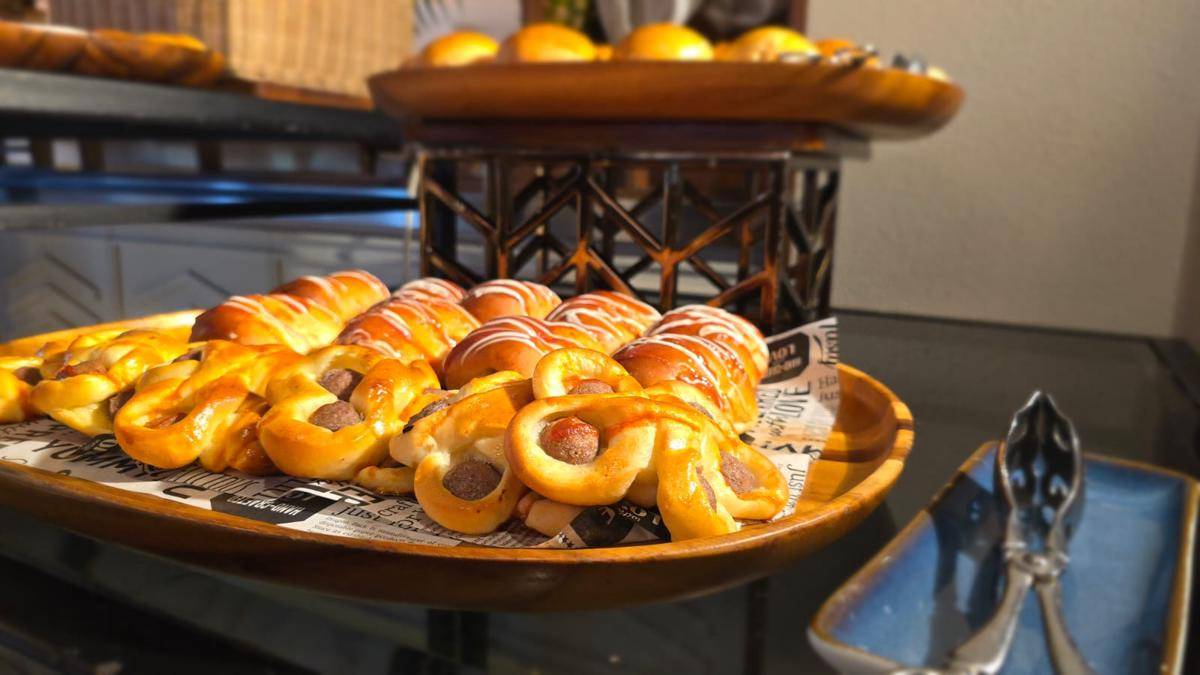 pastry mangkuluhur artotel suites.jpg