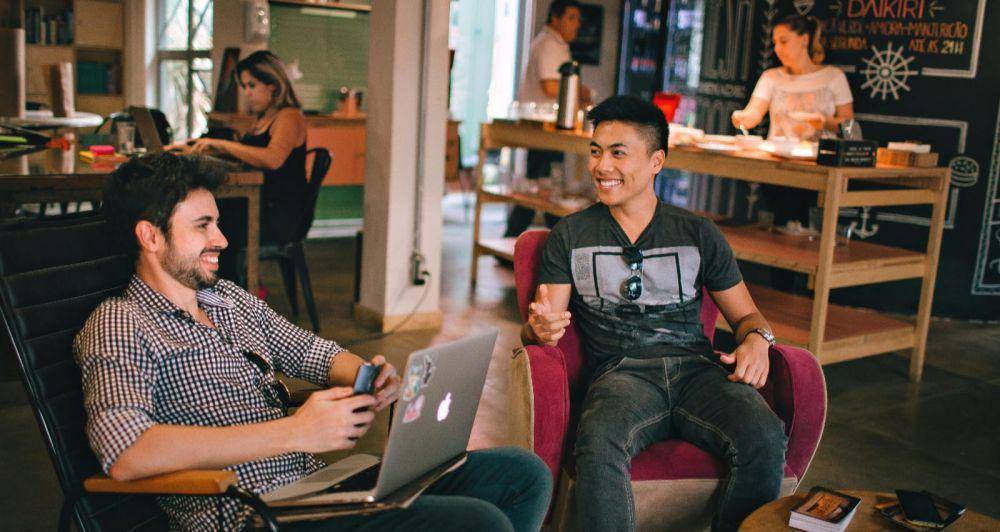 Digitalisasi sebagai langkah UMKM bertahan di era globalisasi (pexels.com/helena lopes)
