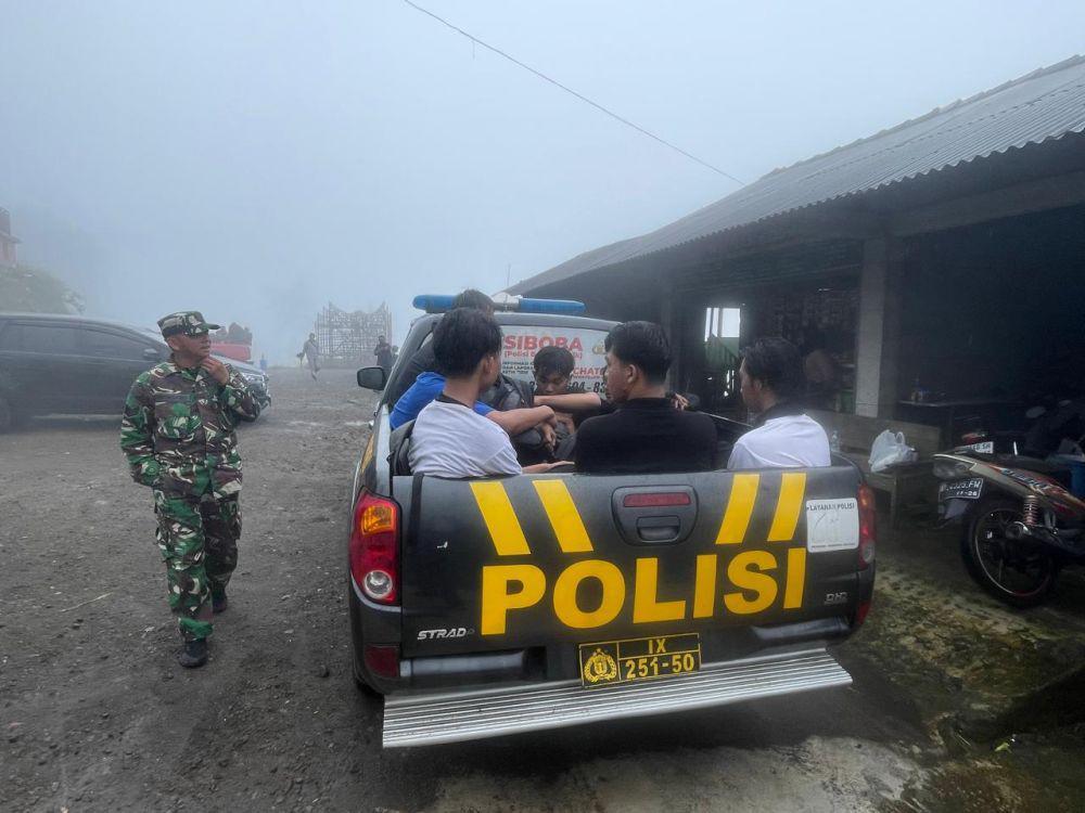 20 Pendaki Ilegal Gunung Merapi Terancam Di-Blacklist