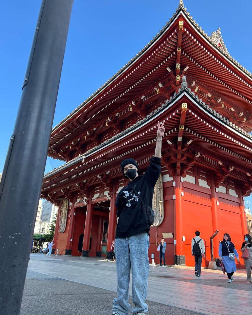 referensi daily wear ala Taeyong NCT (instagram.com/taeoxo_nct)