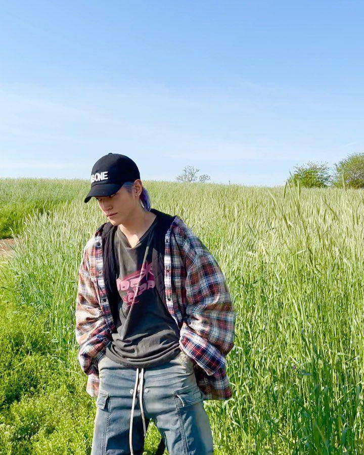 referensi daily wear ala Taeyong NCT (instagram.com/taeoxo_nct)