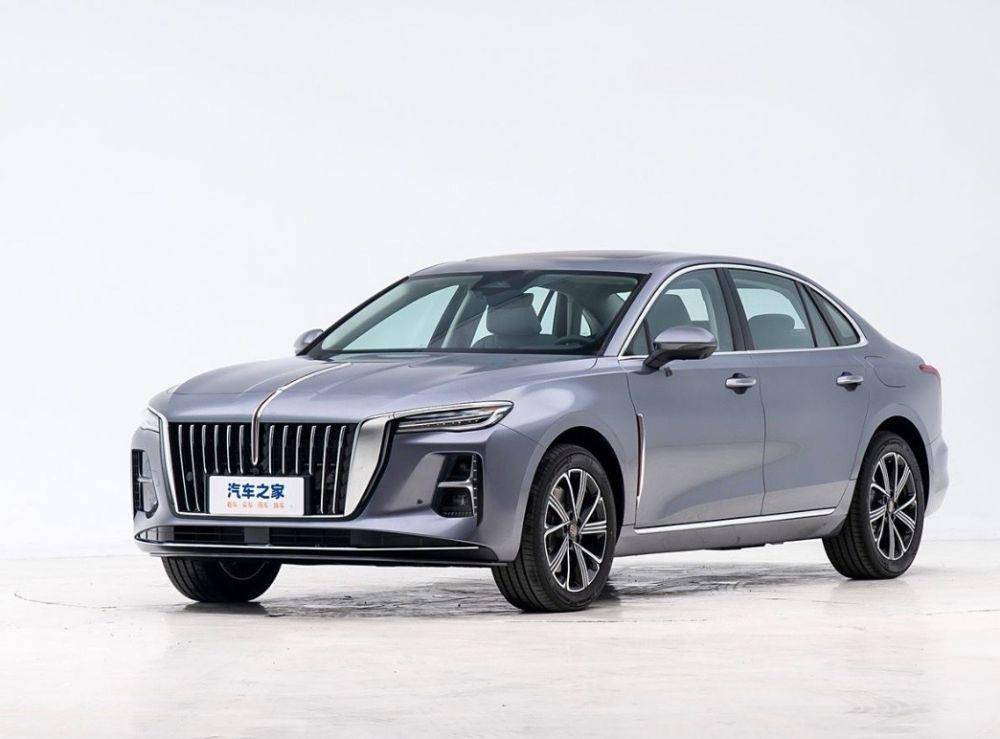 Sedan Hybrid Ini Punya Jarak Tempuh 1.600 km, Harganya Rp400 Jutaan