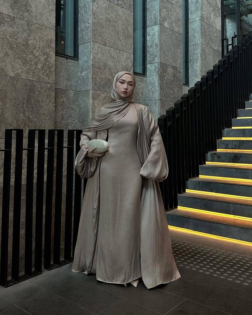 Zulfinur Muhammed (instagram.com/runifluz_)