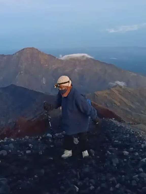 Jalur letter E Gunung Rinjani. (dok. Istimewa)