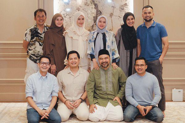 Potret Artis Halal Bihalal 2025 di Rumah Shireen Sungkar, Temu Kangen
