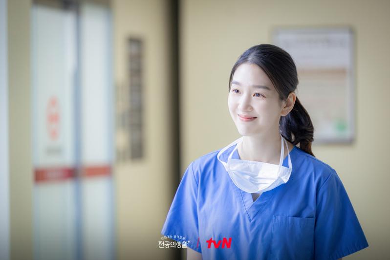 Kim Hye In di drama Resident Playbook (Dok. tvN/Resident Playbook)