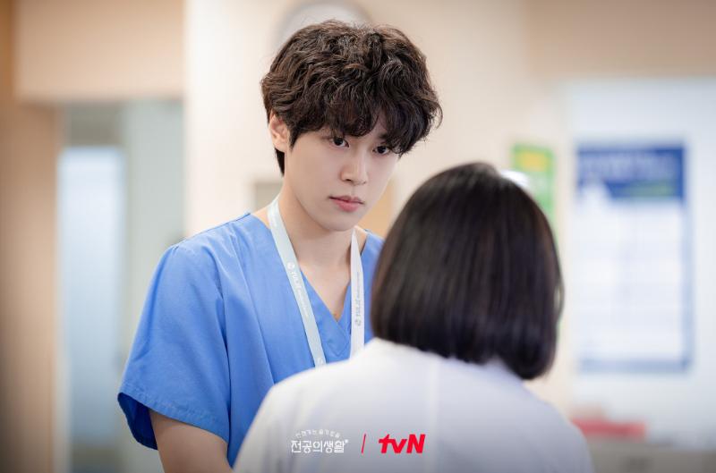 Kang Yoo Seok di drama Resident Playbook (Dok. tvN/Resident Playbook)