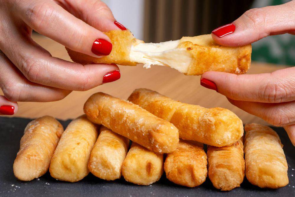 ilustrasi mozarella stick (pexels.com/Nano Erdozain)