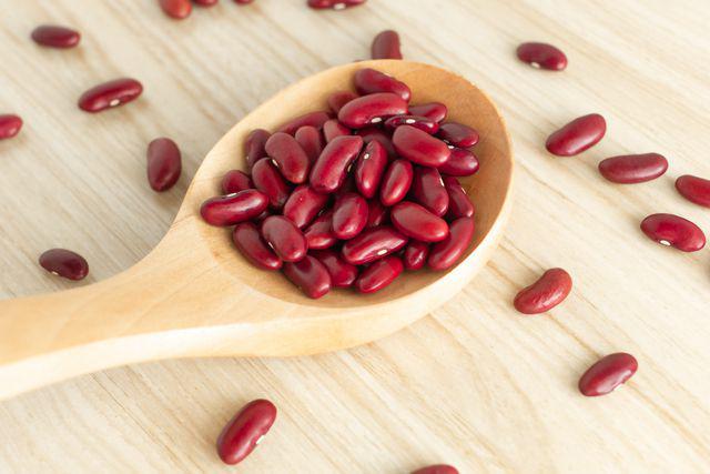 ilustrasi kacang merah (vecteezy.com/sompoch sivakosit)