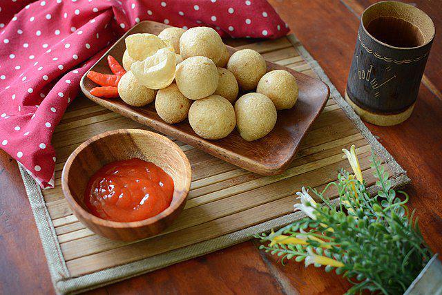 5 Tips Bikin Tahu Bulat yang Kopong Sempurna dan Gak Kempes