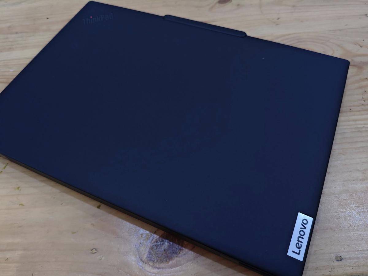 Lenovo Thinkpad T14s Gen 6 Ryzen AI