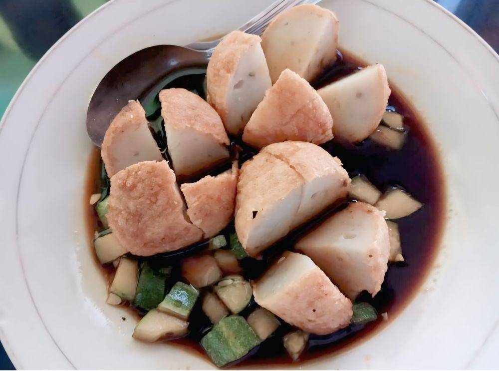 potret hidangan pempek di Pempek Pak Jenggot (instagram.com/pempekpakjenggot)