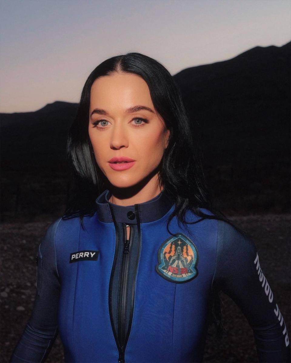 Katy Perry ke luar angkasa (instagram.com/katyperry)
