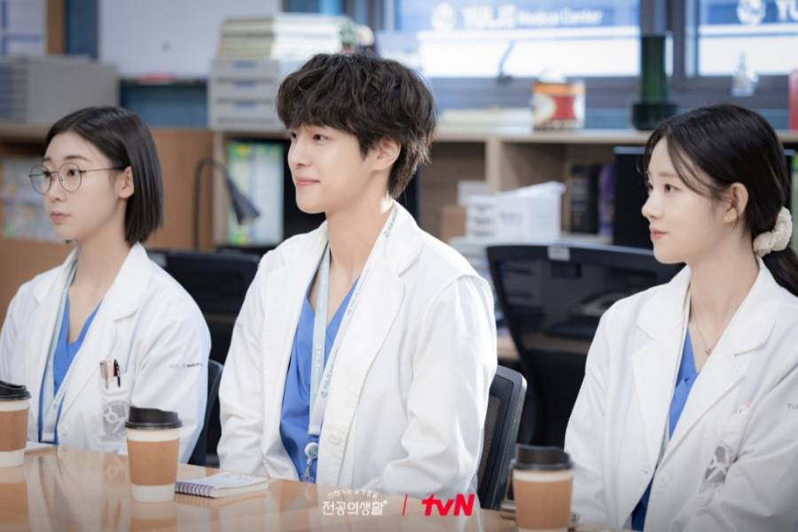 Still cut Resident Playbook (dok.tvN/Resident Playbook)