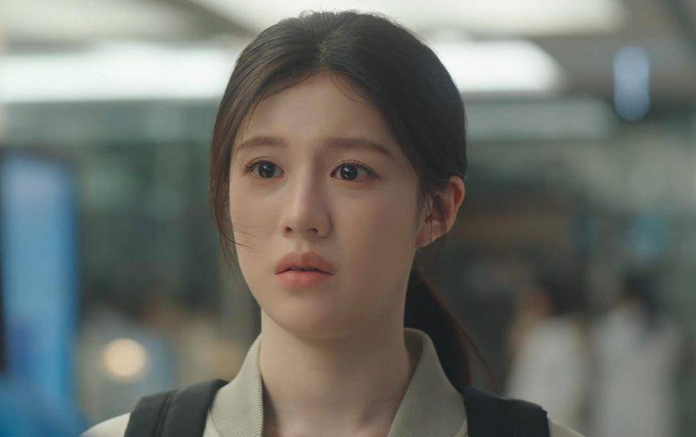 Cuplikan drama Korea Resident Playbook (dok. tvN/Resident Playbook)