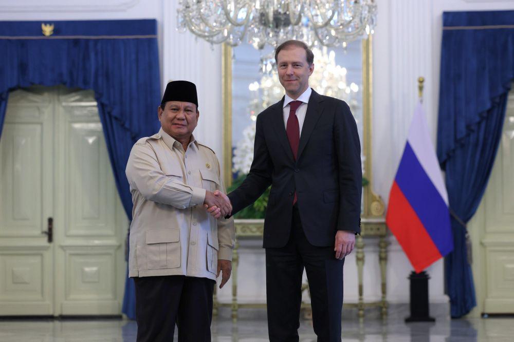 Tiba di Tanah Air, Prabowo Langsung Terima Kunjungan Wakil PM Rusia