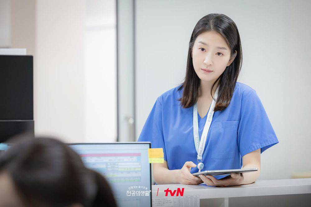 still cut drama Korea Resident Playbook (instagram.com/tvn_drama)