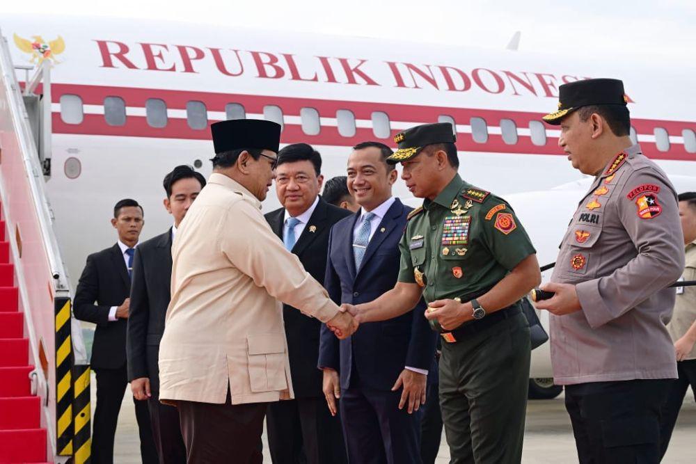 Lawatan ke Timur Tengah Rampung, Prabowo Disambut Panglima TNI