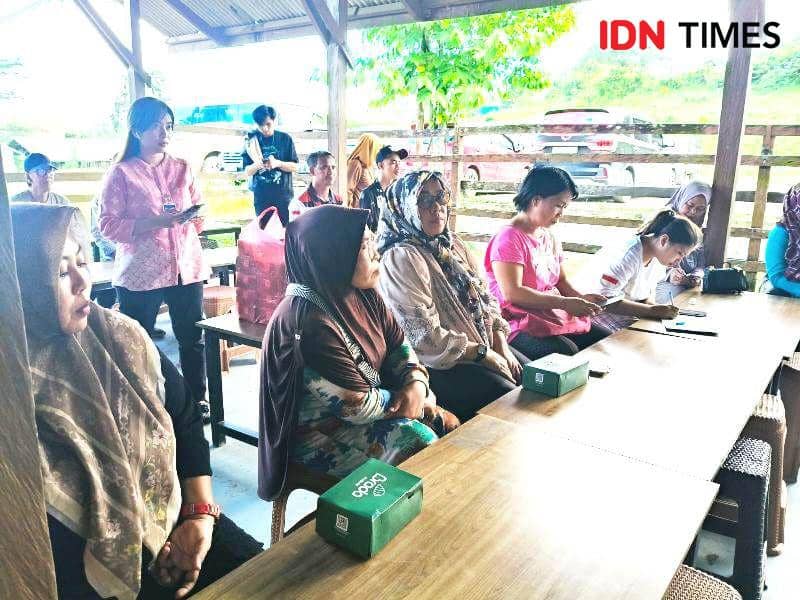 Para pelaku UMKM bangunan B rest area IKN (IDN Times/Ervan)